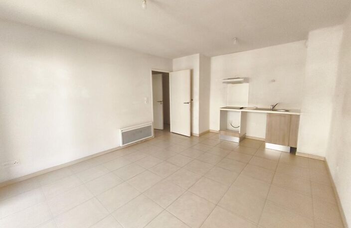 Appartement Avignon : T2 avec terrasse, parking et fort potentiel locatif — photo 4