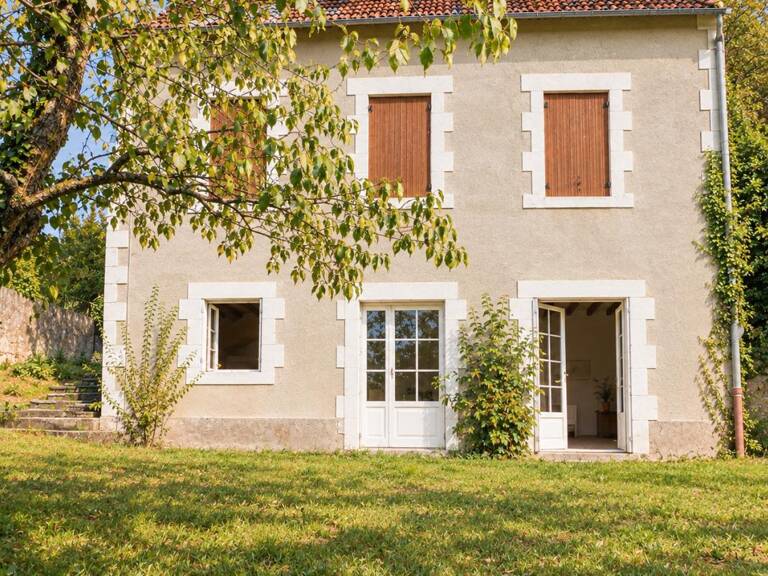 46300: Souillac centre-ville | Maison en pierre 107 m² avec jardin de 1 050 m² | Fort potentiel locatif - 4 pièce(s) , 3 chambres, 2 salles d'eau- — photo 1