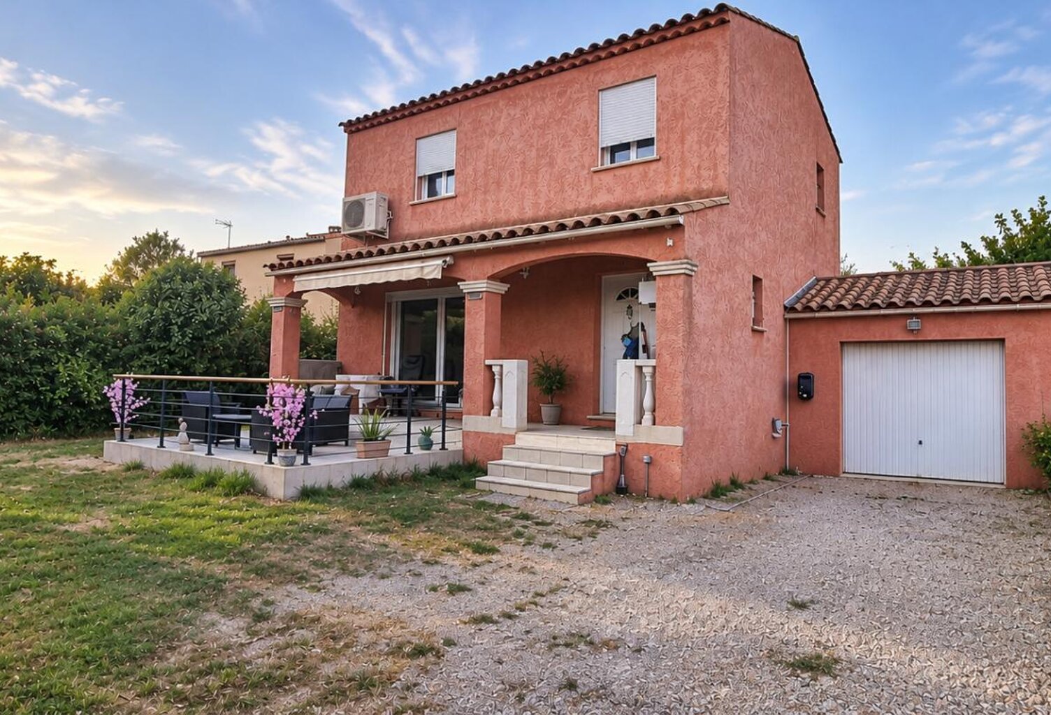 DRAGUIGNAN - Maison récente, 3 Chambres, Jardin et Garage ! — photo 1