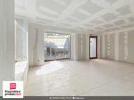 Rians immeuble refait à neuf avec local commercial, studio et T3 — photo 3