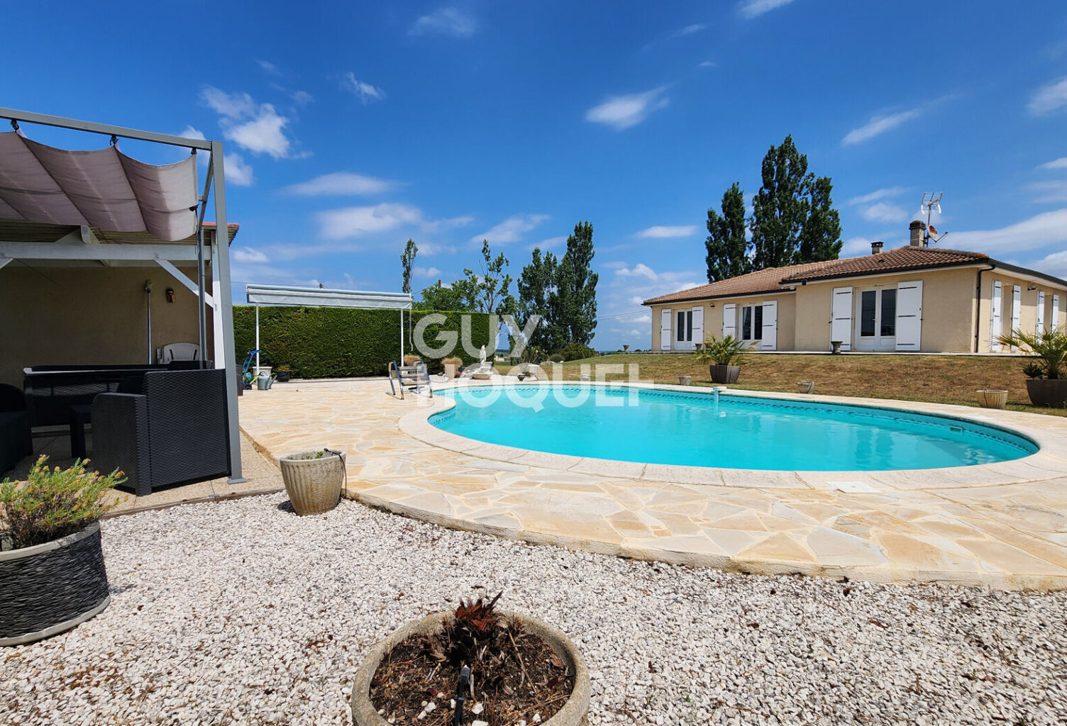 Maison 130 m² plain pied sur sous sol et Piscine — photo 1