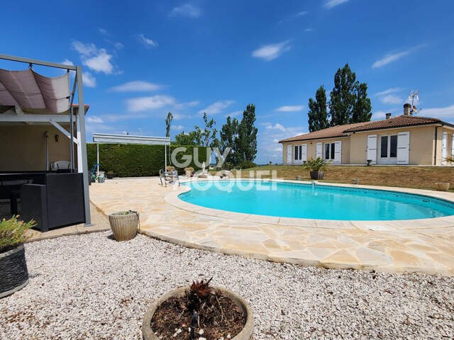 Maison 130 m² plain pied sur sous sol et Piscine — photo du bien