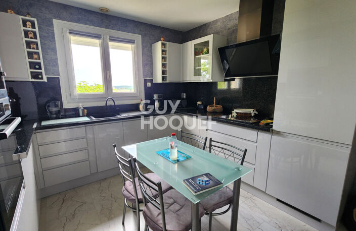 Maison 130 m² plain pied sur sous sol et Piscine — photo 4