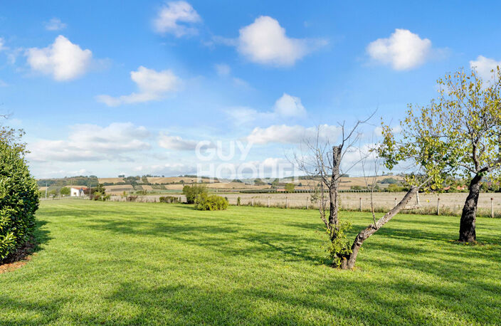 Maison Familiale à REYNIES (82370), 6 pièces, terrain 7 348 m² — photo 5