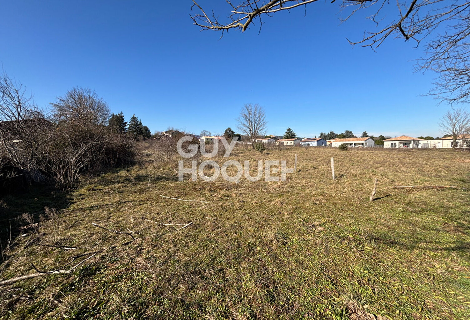 Magnifique terrain de 1800 m² sur Vinezac — photo 1