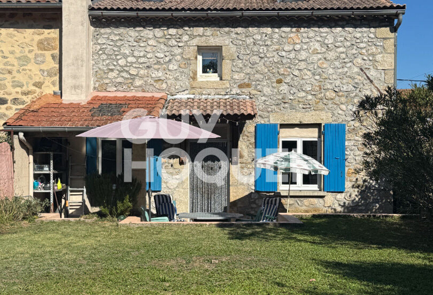 Maison en pierre de 6 pièces principales + studio 45m² indépendant — photo 1
