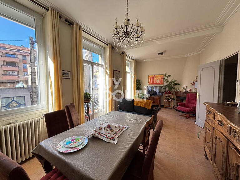 Immeuble de rapport 260 m²  4 lots Centre-ville d'Aubenas  2 000 de revenus mensuels — photo 1