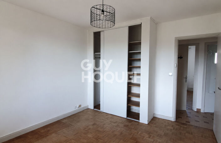 Appartement 4 pièces lumineux avec grand balcon et stationnement — photo 5