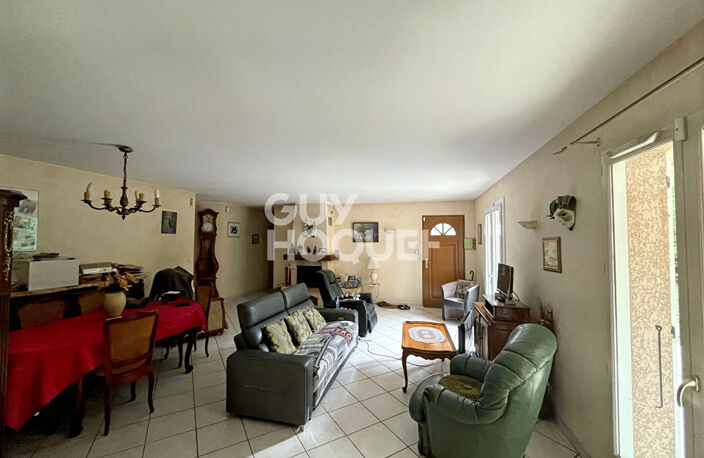 Maison plain-pied 4 pièces à vendre à Saint Bonnet de Mure - 406 000  — photo 2