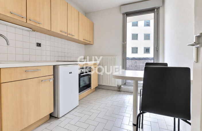 Grand T2 avec balcon au coeur des Brotteaux — photo 4