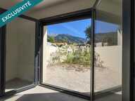 Maison neuve ensoleillée avec garage et jardin — photo 4