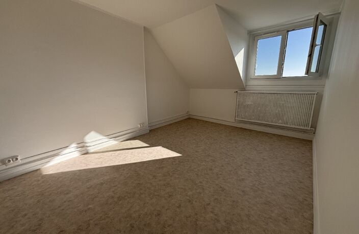 Location appartement 3 pièces 58 m² à Persan (95340) — photo 4