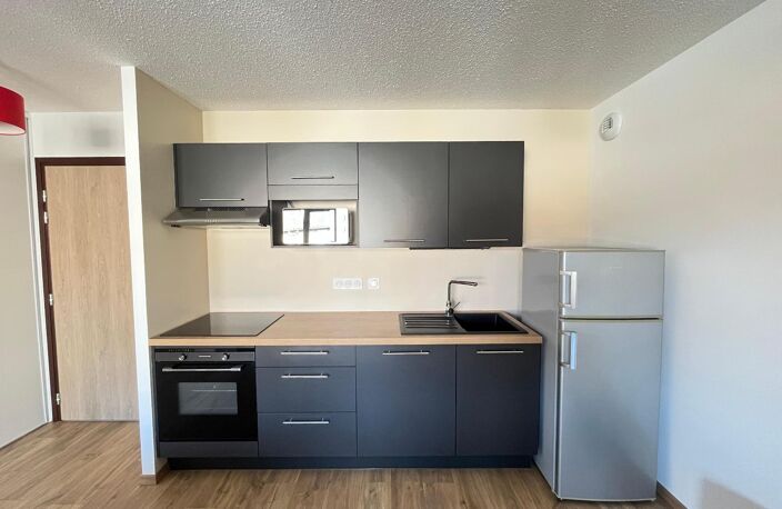 Location appartement 2 pièces 47 m² à Albi (81000) — photo 3