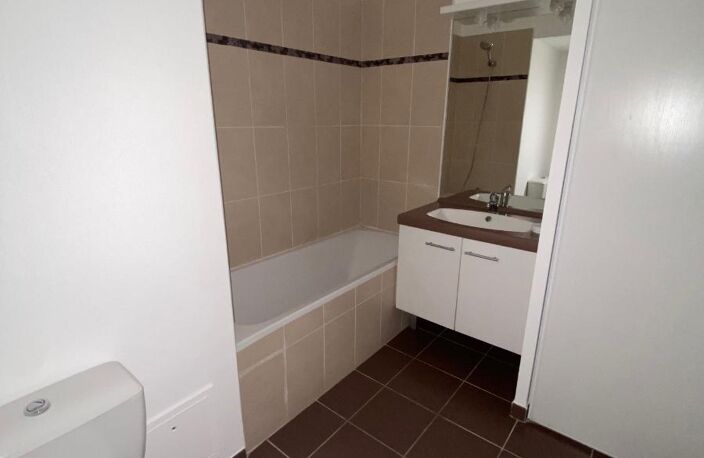 Location appartement 1 pièce 30 m² à Perpignan (66000) — photo 4