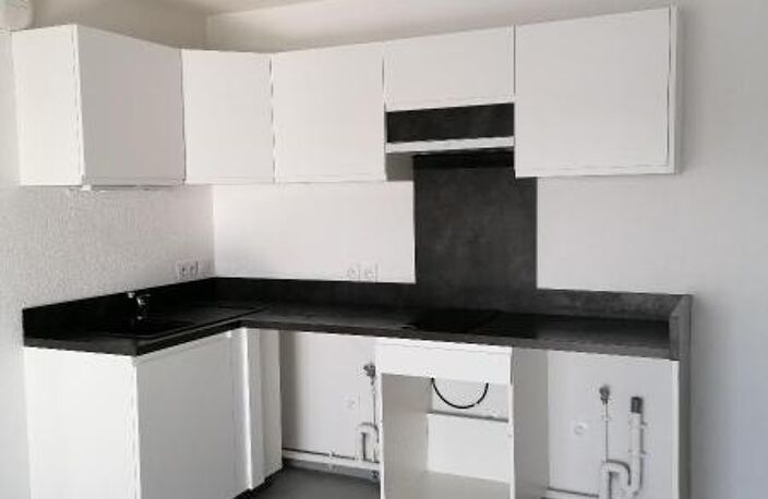 Location appartement 2 pièces 42 m² à Perpignan (66000) — photo 3