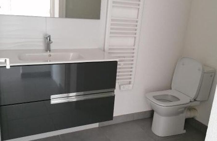 Location appartement 2 pièces 42 m² à Perpignan (66000) — photo 5