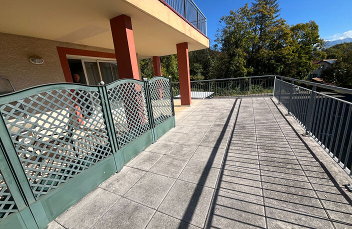 Confortable 4 pièces avec grande terrasse — photo 2
