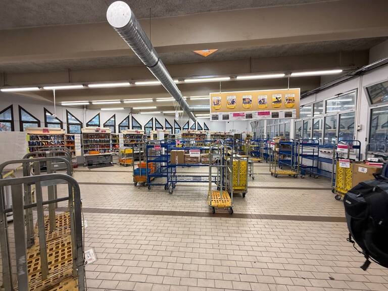 Local commercial — photo 1