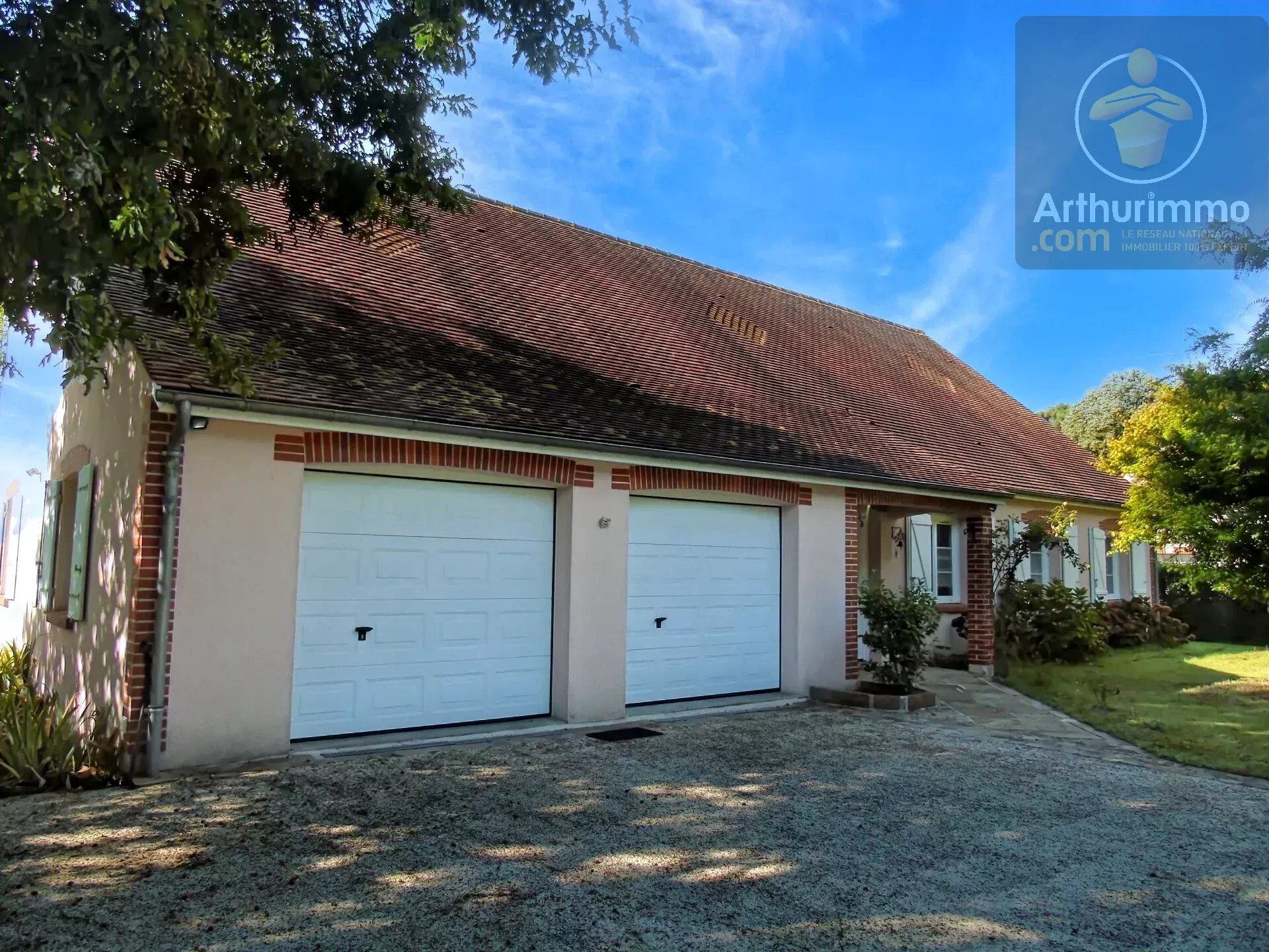 Maison 5 pièces 164 m² · à Ménestreau-en-Villette · 164 m² · 431 000 €