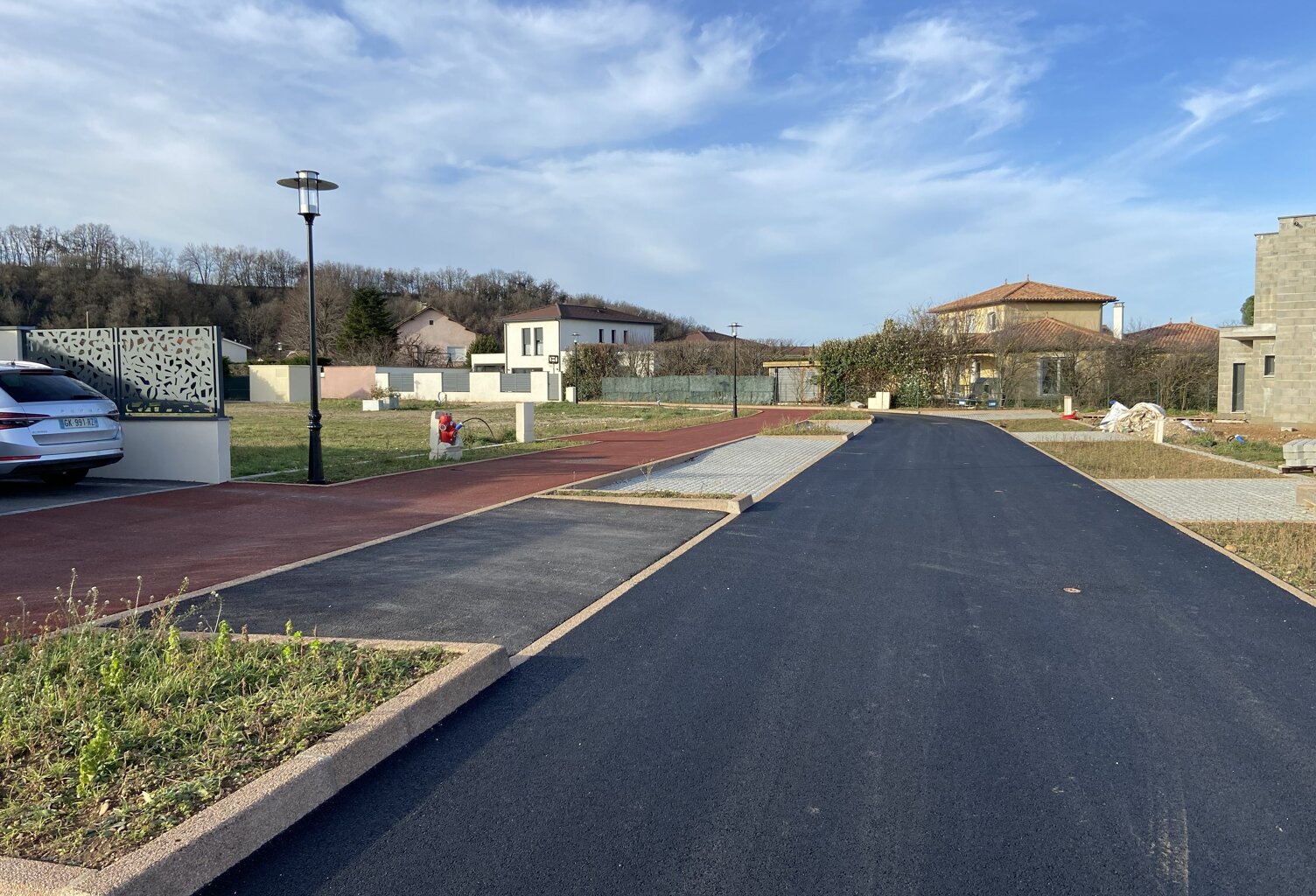 Terrain à bâtir de 564m² - viabilisé - libre constructeur — photo 1