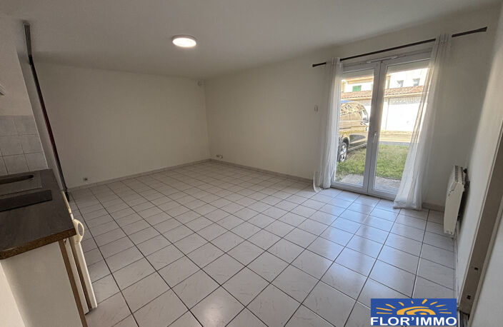 F1 BIS 33m2 650 euros CC — photo 2