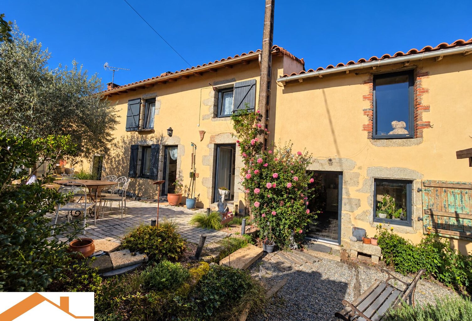 Vente maison 7 pièces 233 m² Les Lucs-sur-Boulogne (85170) — photo 1