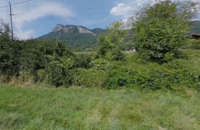 Terrain à bâtir sur THYEZ 74300 — photo 2