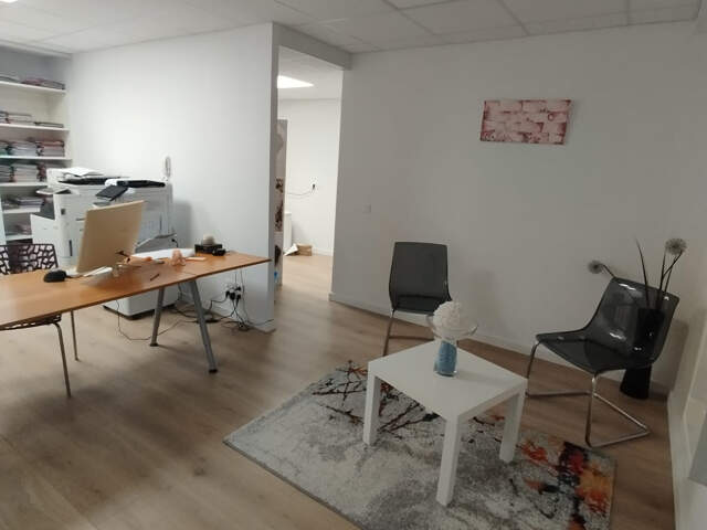 Bureau / Local professionel / Local commercial — photo du bien