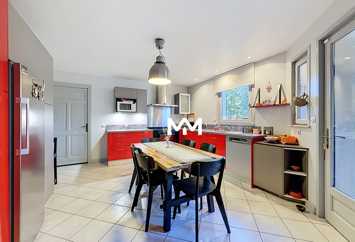 MAISON FAMILIALE - L'ARBRESLE - AU CALME — photo 1