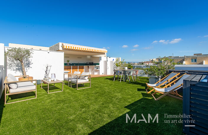 T3 78 m2 avec toit-terrasse 72 m2 et vue collines — photo 2