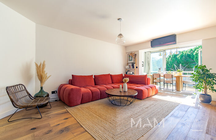 T3 78 m2 avec toit-terrasse 72 m2 et vue collines — photo 3