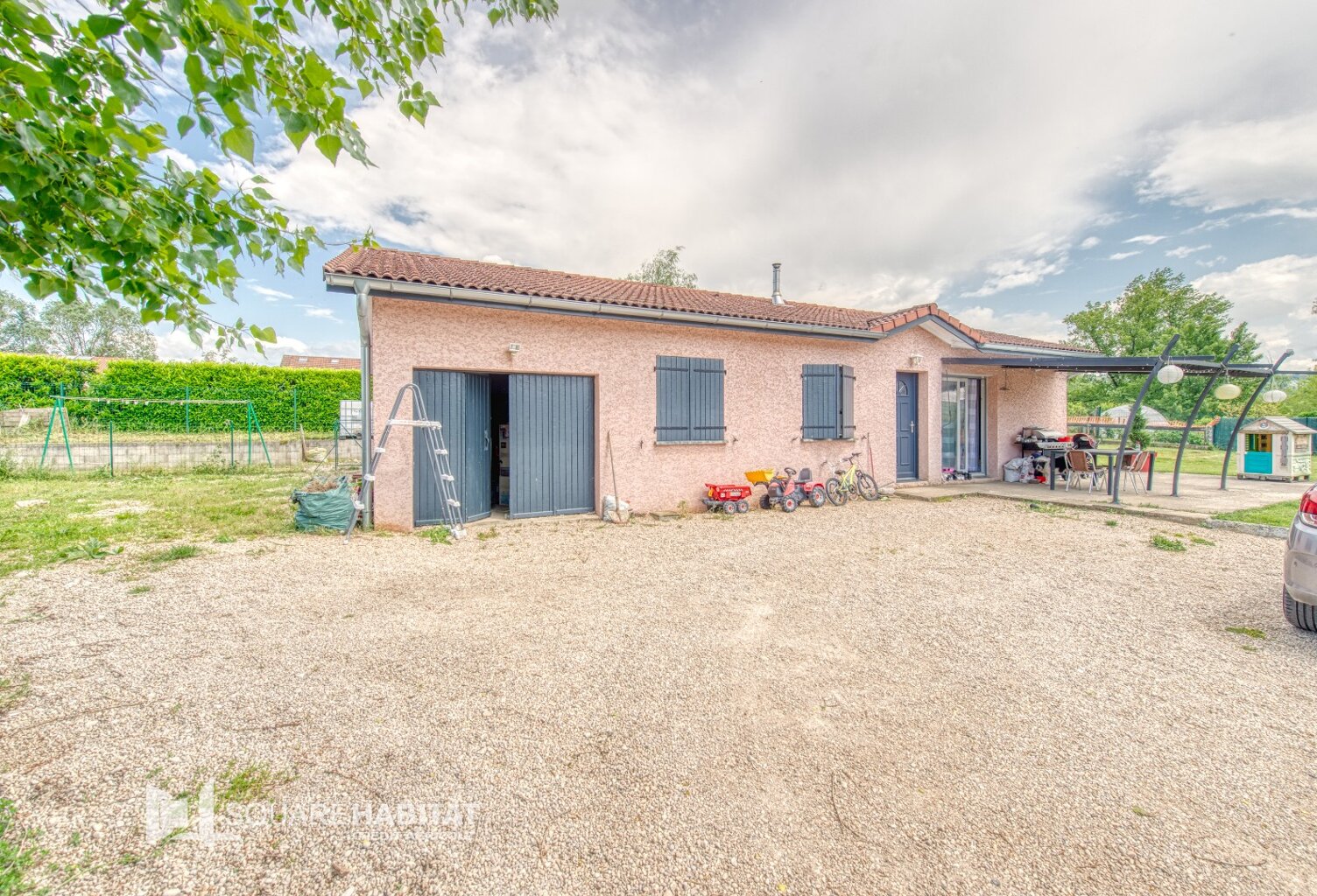 Location maison  81 m² à Neuville-sur-Ain (01160) — photo 1