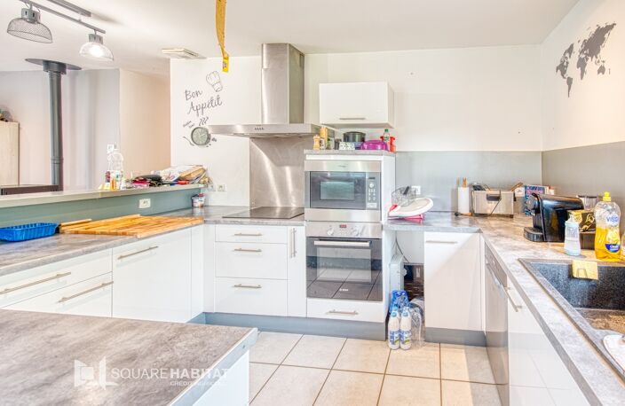 Location maison  81 m² à Neuville-sur-Ain (01160) — photo 4