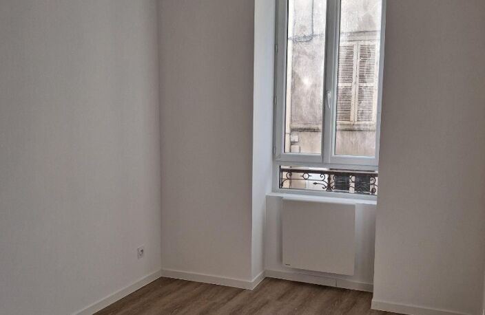 Location appartement 3 pièces 61 m² à Saint-Rambert-en-Bugey (01230) — photo 4