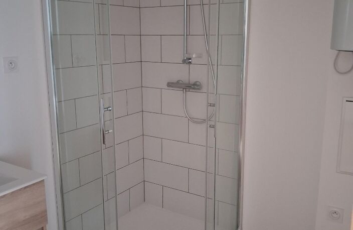 Location appartement 3 pièces 61 m² à Saint-Rambert-en-Bugey (01230) — photo 5