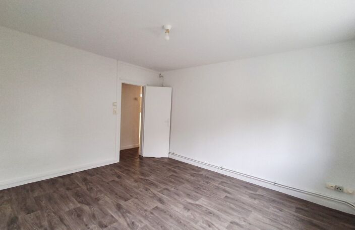 Location appartement 3 pièces 59 m² à Villeurbanne (69100) — photo 3