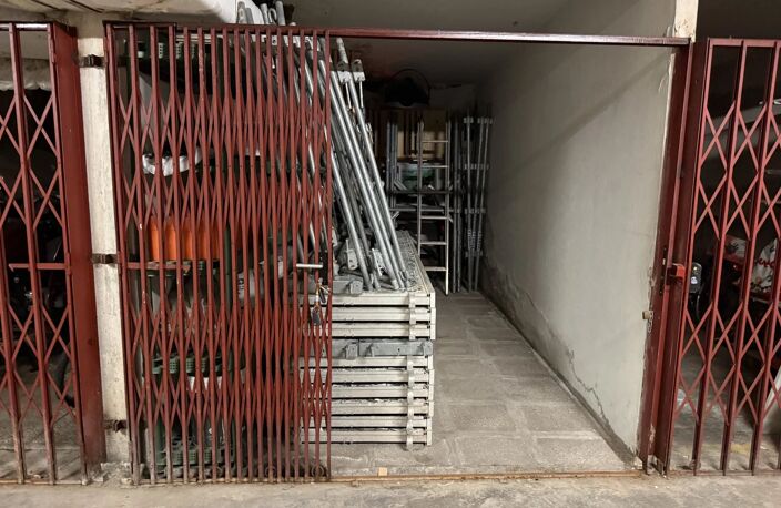 GARAGE — photo 2