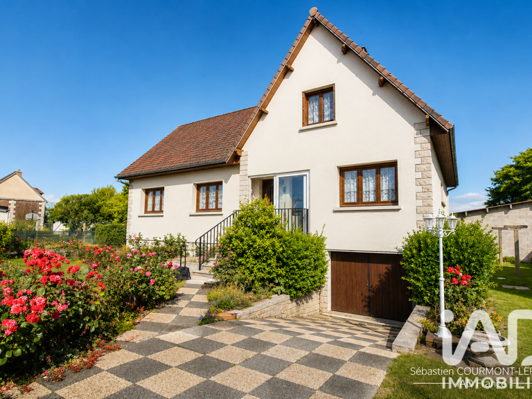 Vente Maison/villa 9 pièces — photo 1