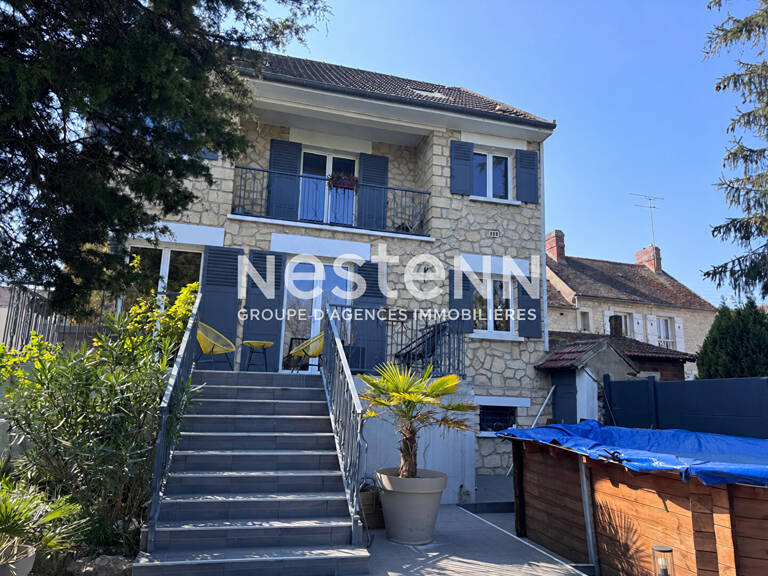 Maison Boran Sur Oise, 178 m² habitables, 7 pièces,  jardin   541 m² — photo 1