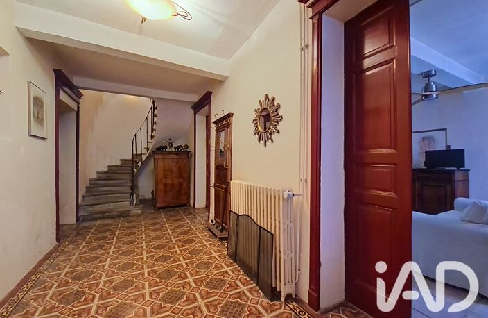 Vente Maison/villa 8 pièces — photo 2