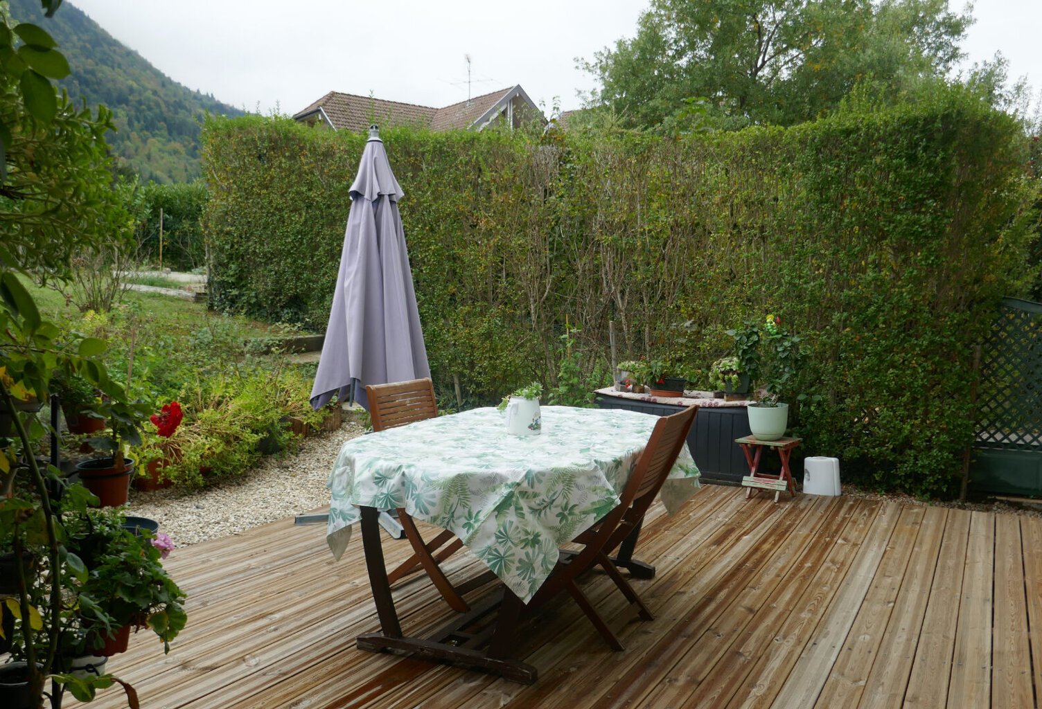 DUINGT. APPARTEMENT DUPLEX AVEC JARDIN ET GARAGE — photo 1