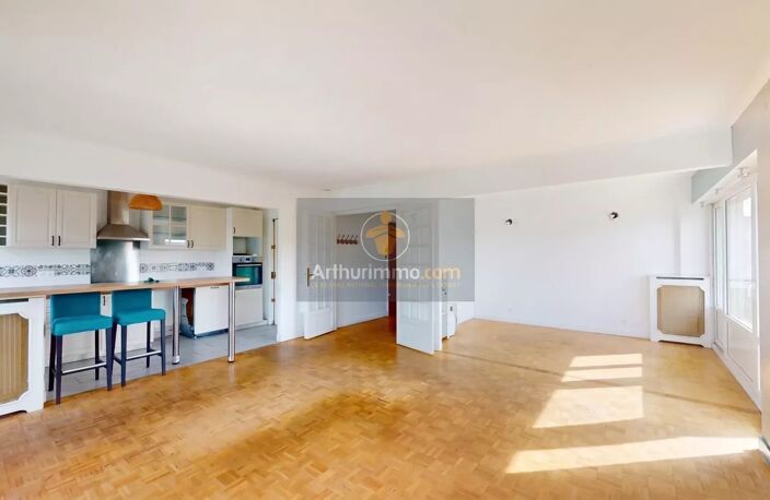 Magnifique Appartement Familial de 5 pièces avec 3 chambres, cave et balcon — photo 2