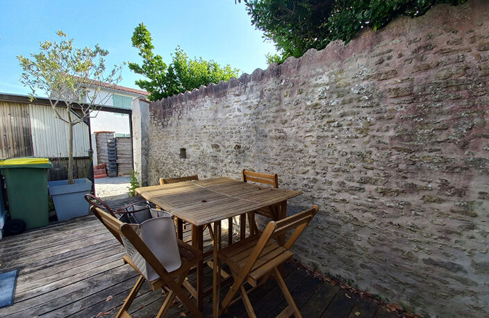 Ancien chai rénové de 57 m² avec patio : charme et authenticité ! — photo 5