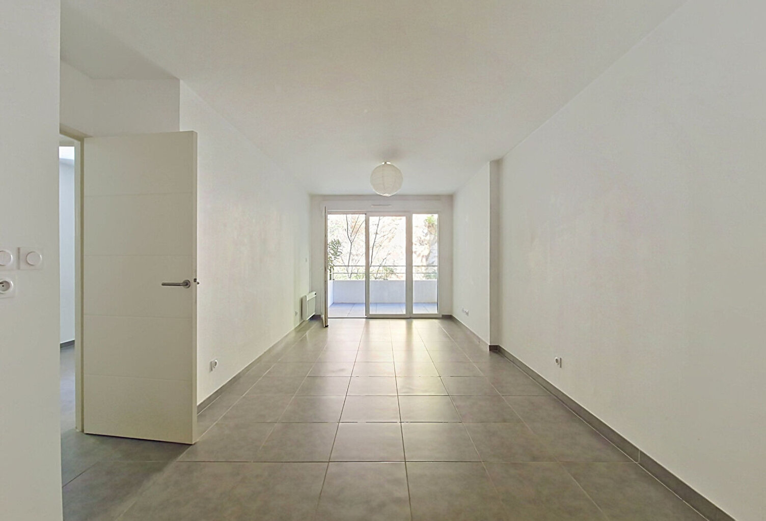 Appartement Marseille 2 pièce(s) 42.27 m2 — photo 1