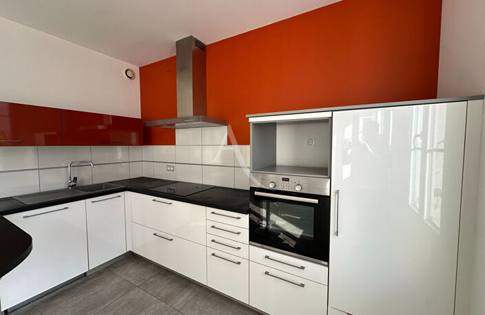 Appartement Rochefort 3 pièce(s) 52.10 m2 — photo 2