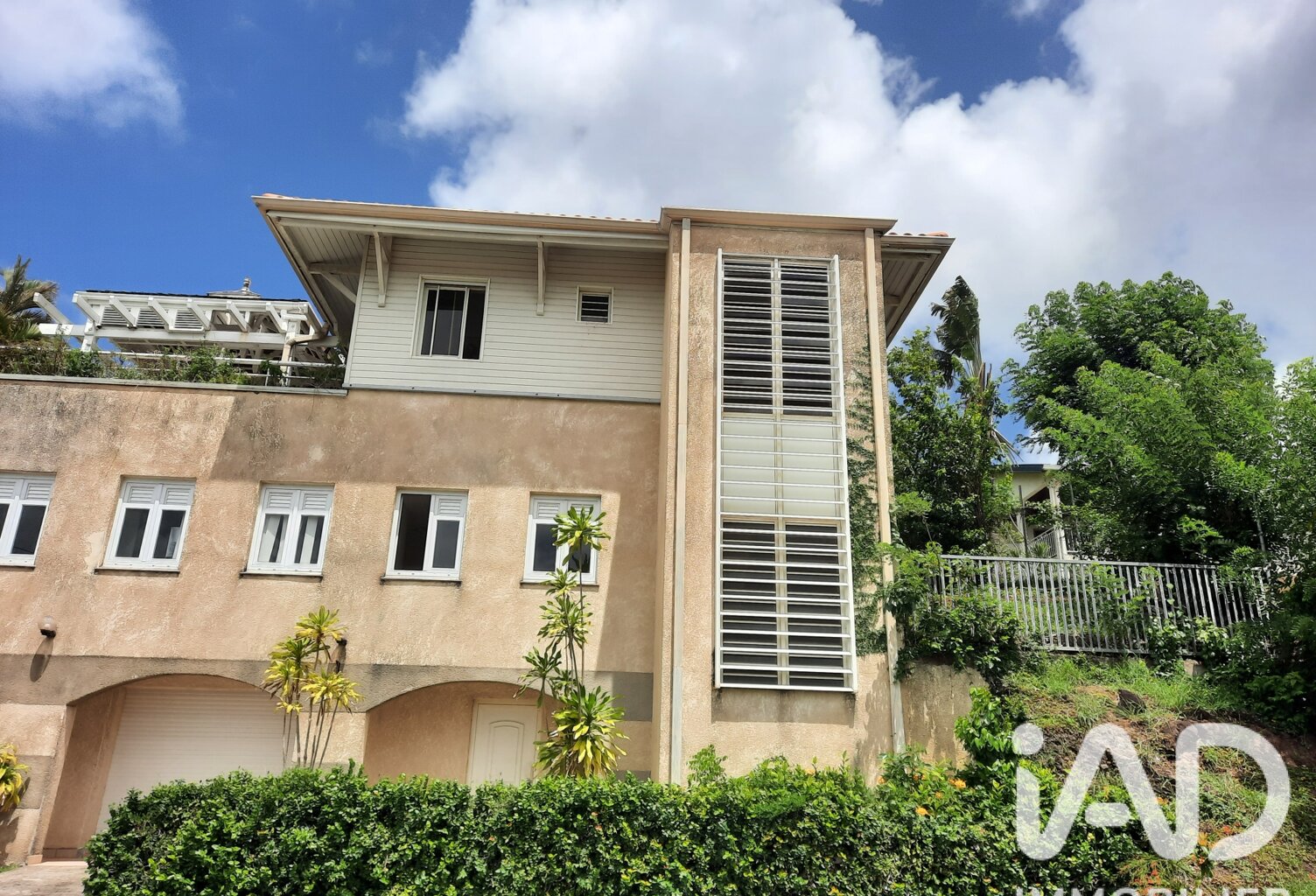 Vente Immeuble 324 m&sup2; — photo 1