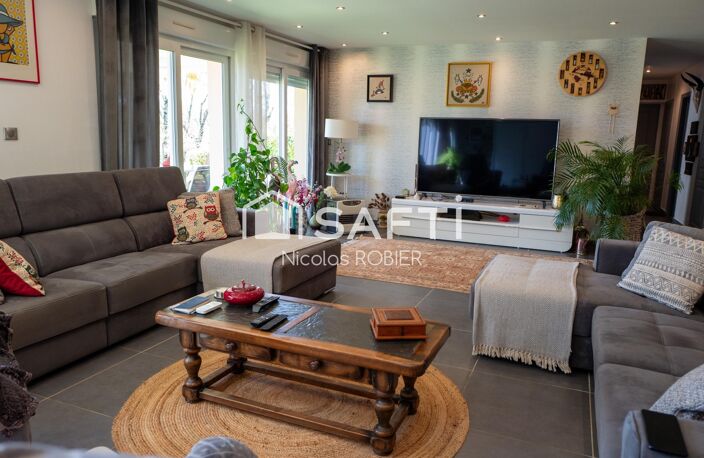 Maison spacieuse et conviviale avec piscine — photo 3