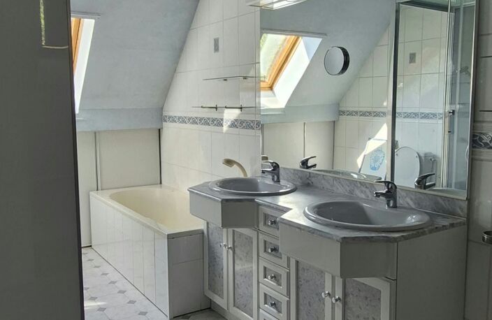 Vente Maison/villa 5 pièces — photo 4