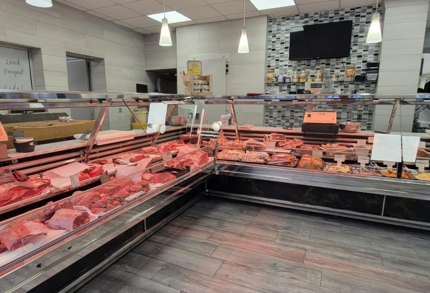 Fonds de commerce Traiteur  Boucherie de renom — photo 1