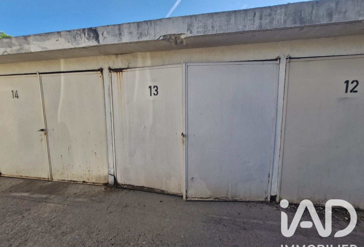 Vente Garage 14 m&sup2; — photo 1